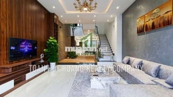 NHÀ ĐẸP NAM HOÀ XUÂN - 3 PHÒNG NGỦ - 25 TRIỆU