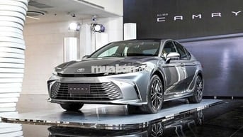Toyota Camry 2025