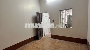 Chính chủ cho thuê nhà cấp 4 - SN 23, ngõ 281 Vĩnh Hưng