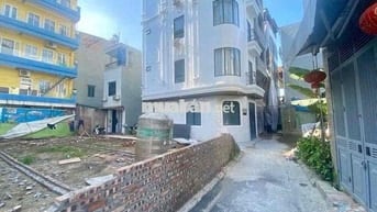 Bán 30m2 đất ngõ 14 Kẻ Tạnh, Giang Biên. 4,2 tỷ