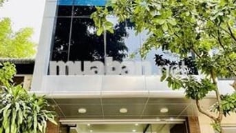 🏢 Cho thuê nhà mặt tiền Ba Vì – Quận 10