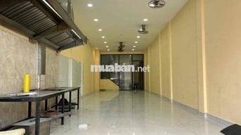 Cho thuê nhà MT 746 Sư Vạn Hạnh Q10, 4x18m, Trệt 2 lầu ST, giá 85tr