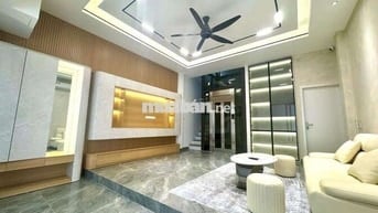 Tây Sơn - Ngã Tư Sở - 45m * 6 tầng thang máy, chỉ 25m ra phố