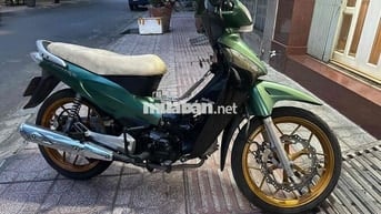 future 2 xe bố đi