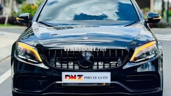 Mercedes Benz C300 2019 - Màu Đen