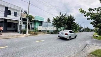 Cần cho thuê nhà 1 trệt 1 lầu, gần kcn Bình Minh, Vĩnh Long