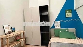 CHDV 2PN ngay Sân Bay , Cửa Sổ Trời , ban Công Free Xe