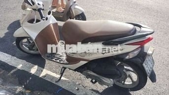 Bán gấp xe vison màu trắng