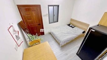 STUDIO NỘI THẤT CƠ BẢN CỬA SỔ HÀNH LANG GẦN CHỢ LÊ VĂN QUỚI