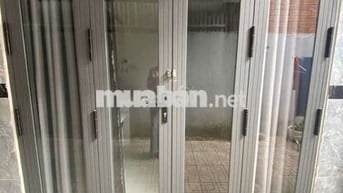 Nhà hem huỳnh tấn phát nhà bè.