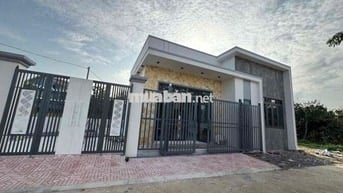 🏡 NHÀ MỚI HOÀN THIỆN – PHƯỜNG BÌNH LỘC, TP. LONG KHÁNH