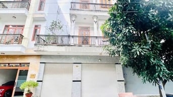 Cho thuê gấp nhà phố nguyên căn mặt tiền dự án Green Square, Dĩ An