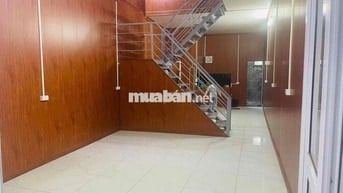 Cho thuê nhà 2 tầng gần BX Yên Nghĩa