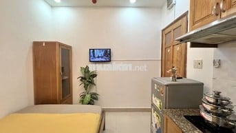 PHÒNG FULL NỘI THẤT - THANG MÁY GẦN CÔNG VIÊN 23/9