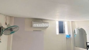 Nhà gđ còn phòng ko phải kinh doanh nên sạch sẽ giờ tự do