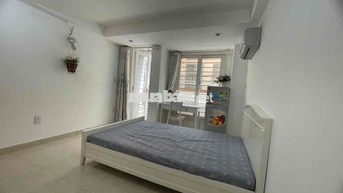 Cho Thuê Phòng STudio ban công gần đại học kinh tế Q10