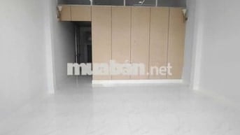 Nhà mới 2 tầng gần đại học luật QL13, 8,5tr/tháng