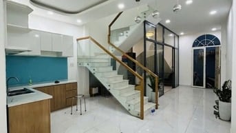 Cần bán nhà hẻm đường Huỳnh Tấn phát quận 7 