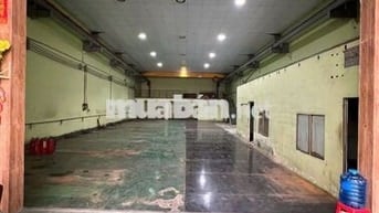 Kho xưởng 400m² cao 8m, có PCCC tự động – đường container tại Bình Tân