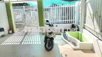 BÁN NHÀ MỚI ĐẸP CẤP 4 CÓ GÁC 105M2 3PN HẺM XE HƠI 4M GẦN KHO C