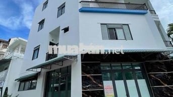 BÁN NHÀ  2 MẶT TIỀN  TRUNG TÂM NHA TRANG CÁCH BIẾN 700m