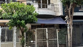 Nhà KDC Bình Hưng giáp ranh bế xe Q8
