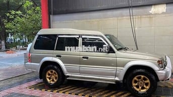 Mitsubishi Pajero 2004 - 7 chỗ V33 đẹp lắm