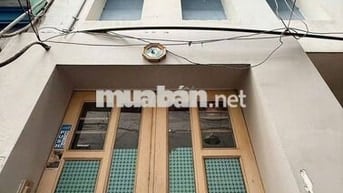 Bán nhà đẹp 4 lầu Bùi Viện ngay khu phố Tây
