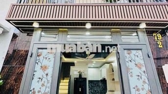 Hh 50tr nhà sau căn mặt tiền Full nội thất cao cấp vị trí bao đẹp
