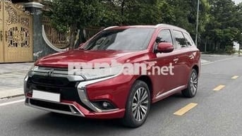Mitsubishi Outlander 2.0CVT 2023 chính chủ từ mới