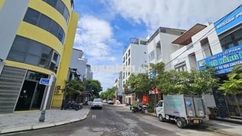 Bán đất đường Trường Thhi 4, ngay cổng sân bay, trung tâm Tp Đà Nẵng.