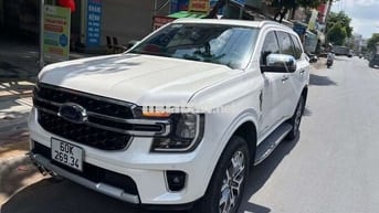 Everest model 2023 bảo dưỡng hãng siêu đẹp