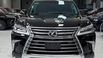 Bán Lexus LX570 nhập Mỹ 2018, 1 chủ, chạy chưa đên 5 vạn.