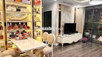 Bán căn hộ chung cư PHC Nguyễn Sơn,DT 100m,3PN,giá 10 tỷ.
