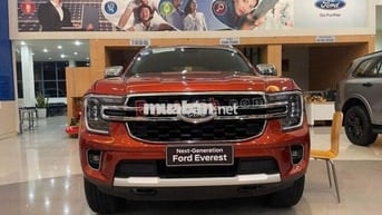 Ford Everest Titanium 4x2 AT