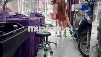 nhà trệt lầu 2 pn 1 wc mặt tiền đường lớn