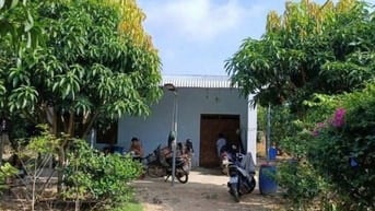 Bán Đất Thổ Vườn có nhà cấp 4_ dt 2540m2, Giá rẻ 600 triệu, Gần UB xã