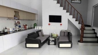 Cho thuê nhà nguyên căn 1 trệt 1 lầu 3pn, Vsip2 Bình Dương - 5tr5