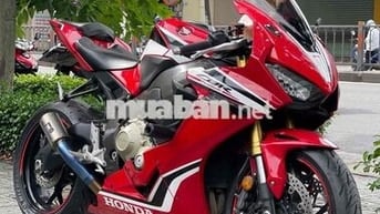 Honda CBR1000RR Fireblade 2019