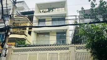 Bán nhà mặt tiền rộng đẹp 3 lầu (8x24) 122 Huỳnh Khương An P5 Gò Vấp 