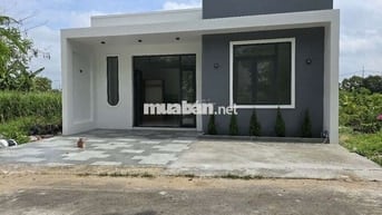 Chỉ 1,6 tỷ sở hữu Nhà mới xây dựng 2PN đường nhựa Kdc Tân Hòa