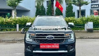 Ford Everest 2024 Titanium 2.0L 4x2 AT - 24000 km