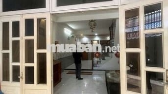 Bán nhà kiệt 5m, khu phố sầm uất, vị trí kim cương