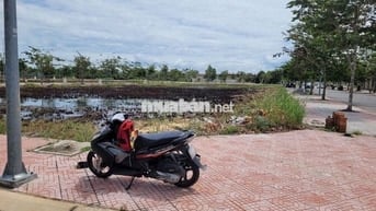 Bán đất đẹp 2mt đường nhựa, SHR(8x17), 2ty2 Hựu Thạnh, Đức Hòa,Long An