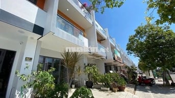 Cho thuê nhà liền kề LK8-12 gói 8 The Capella, KDT Mỹ Gia, Nha Trang