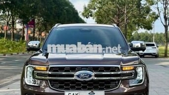 Ford Everest 2024 Titanium 2.0L 4x2 AT - 5400 km