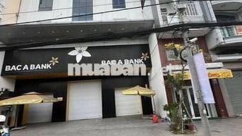CHo thuê nhà mặt tiền đường Hậu giang 8x25m 5L có thang máy