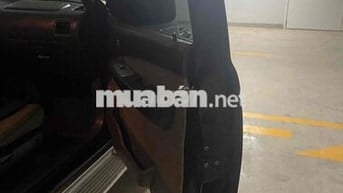 Ford Everest 2006 2.5L 4x4 MT - 290000 km