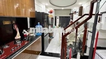 Hẻm1/ - xe hơi đậu cổng - 2 Tầng -32m2 -Lê trọng tấn 2Pn,2vs, Giá 3.x