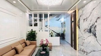 Nhỉnh 5 tỷ - Văn Tiến Dũng -5 tầng sát phố -1 nhà ô tô tránh - nhà mới